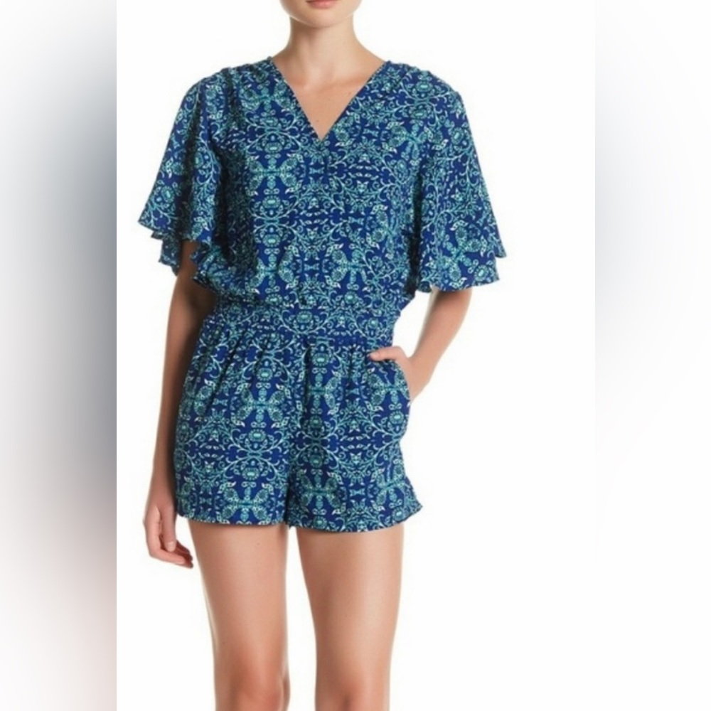 Mimi Chica Surplice Neck Ruffle Sleeves Romper Shorts Size Small